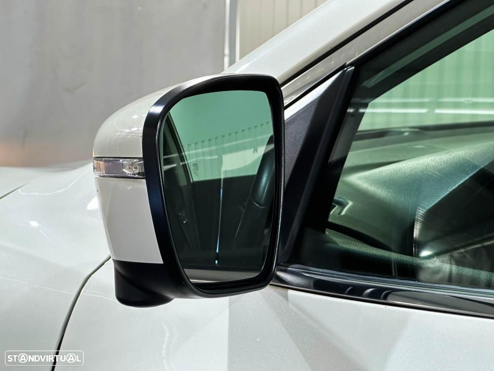Nissan Qashqai 1.3 DIG-T MHEV Premiere Edition - 16