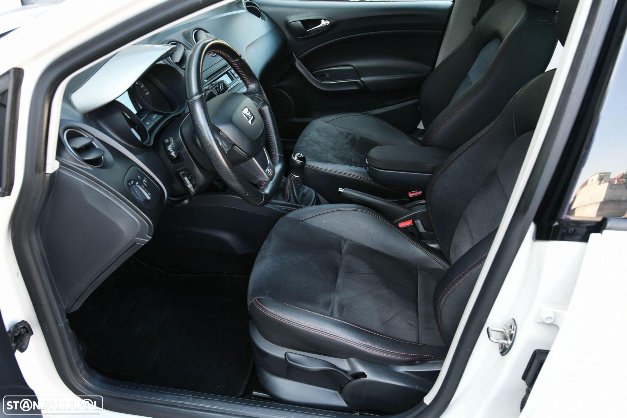 SEAT Ibiza 1.2 TSi FR - 18