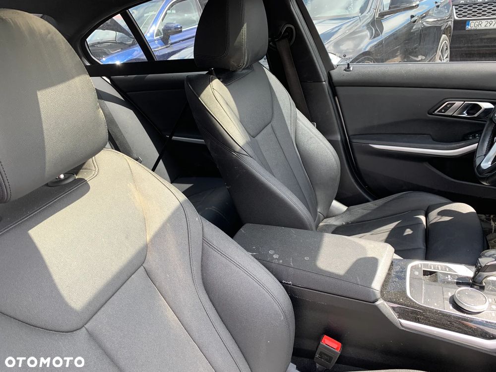 BMW Seria 3 330i xDrive - 20