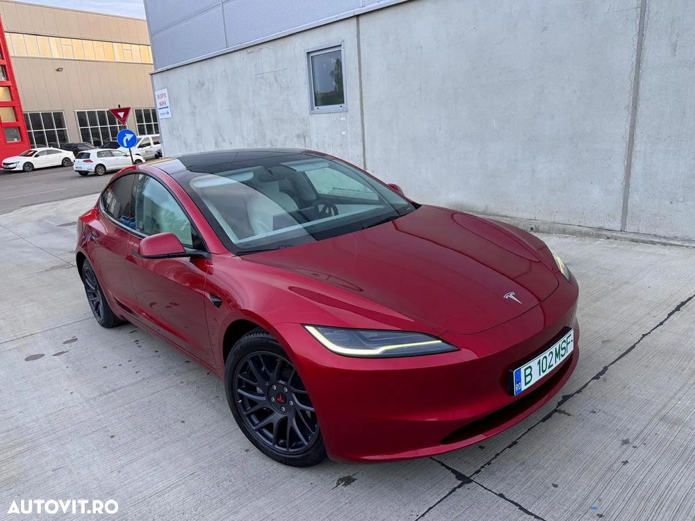 Tesla Model 3 AWD Long Range - 1