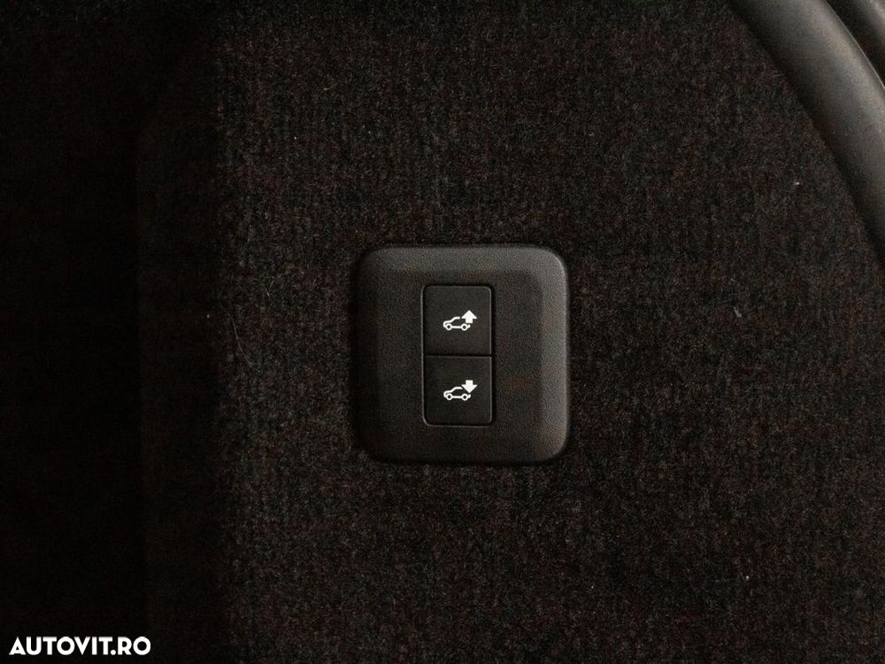 Land Rover Range Rover Sport - 8