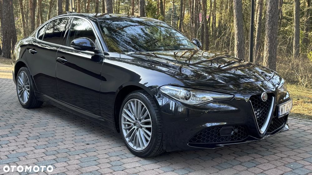 Alfa Romeo Giulia 2.0 Turbo 16V AT8-Q4 Ti - 3