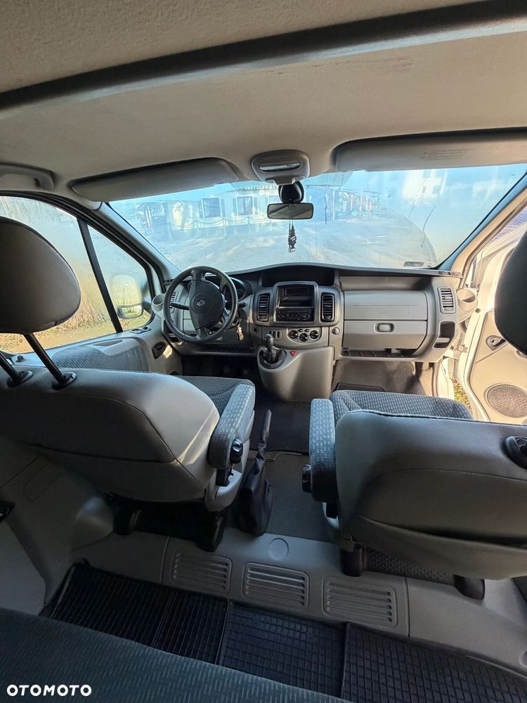 Renault Trafic - 6