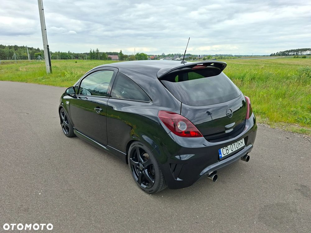 Opel Corsa 1.6 T OPC - 5