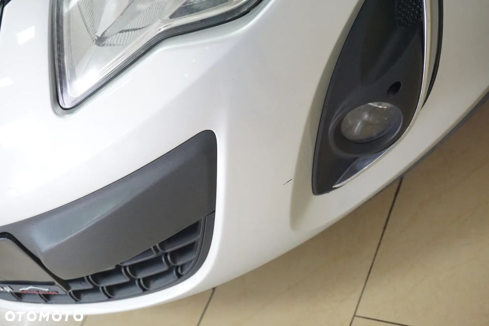 Opel Corsa 1.2 16V Cosmo - 13