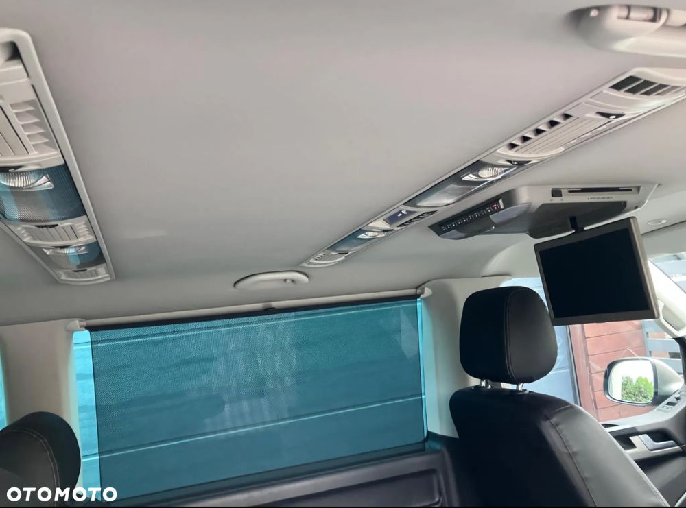 Volkswagen Multivan - 23