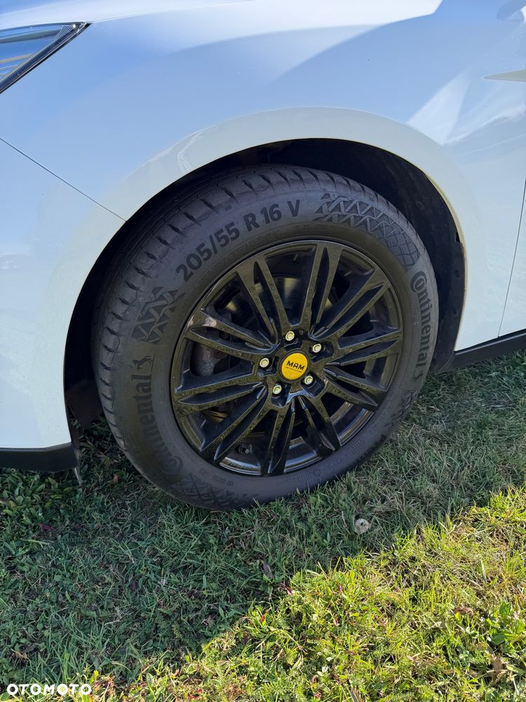 Ford Focus - 13