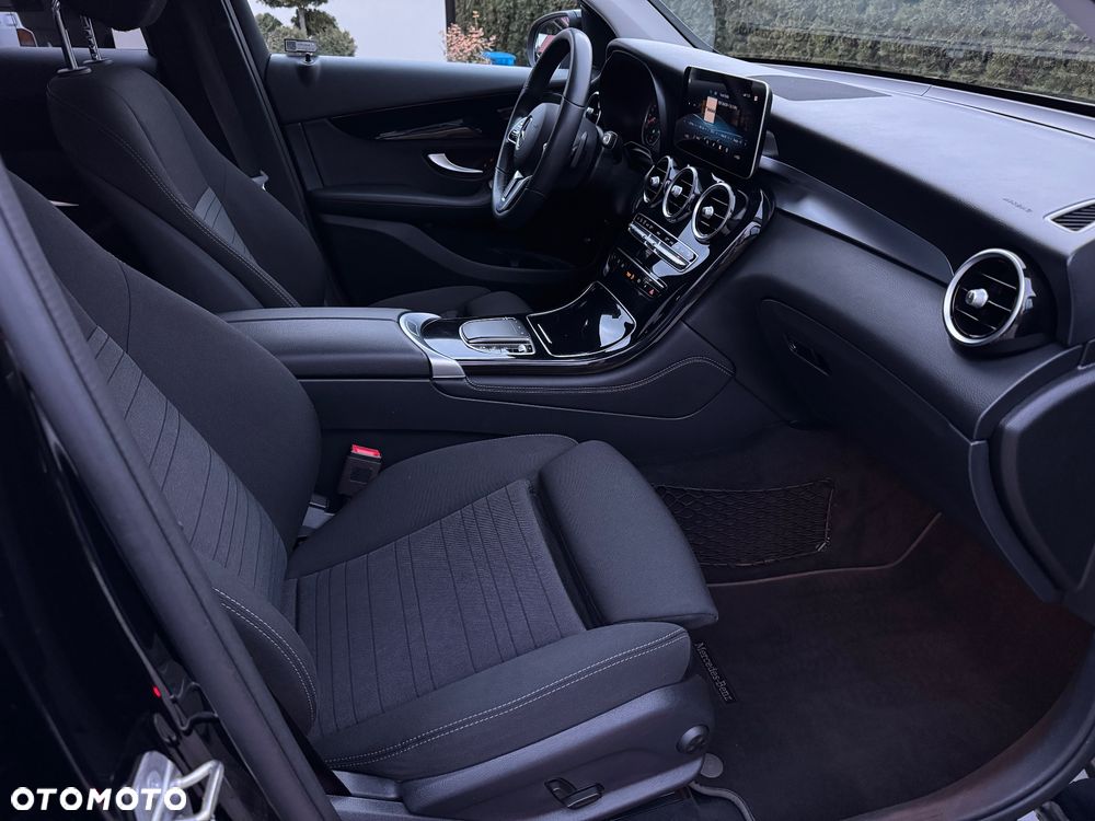 Mercedes-Benz GLC - 11