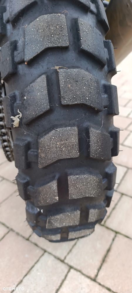 Suzuki V-STROM - 33