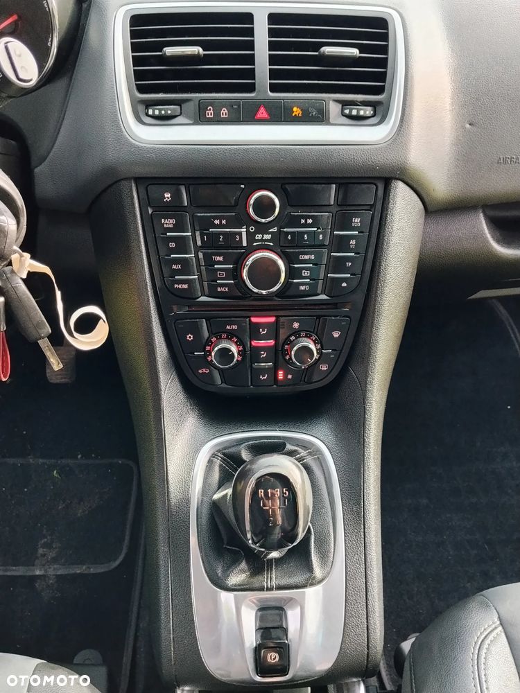 Opel Meriva 1.4 T Cosmo - 31