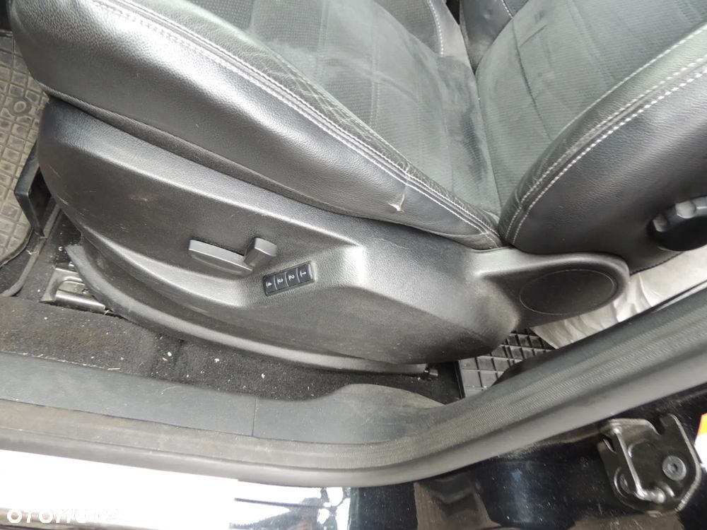 Fotele, kanapy Ford S-MAX lift '12 komplet 5m - 3