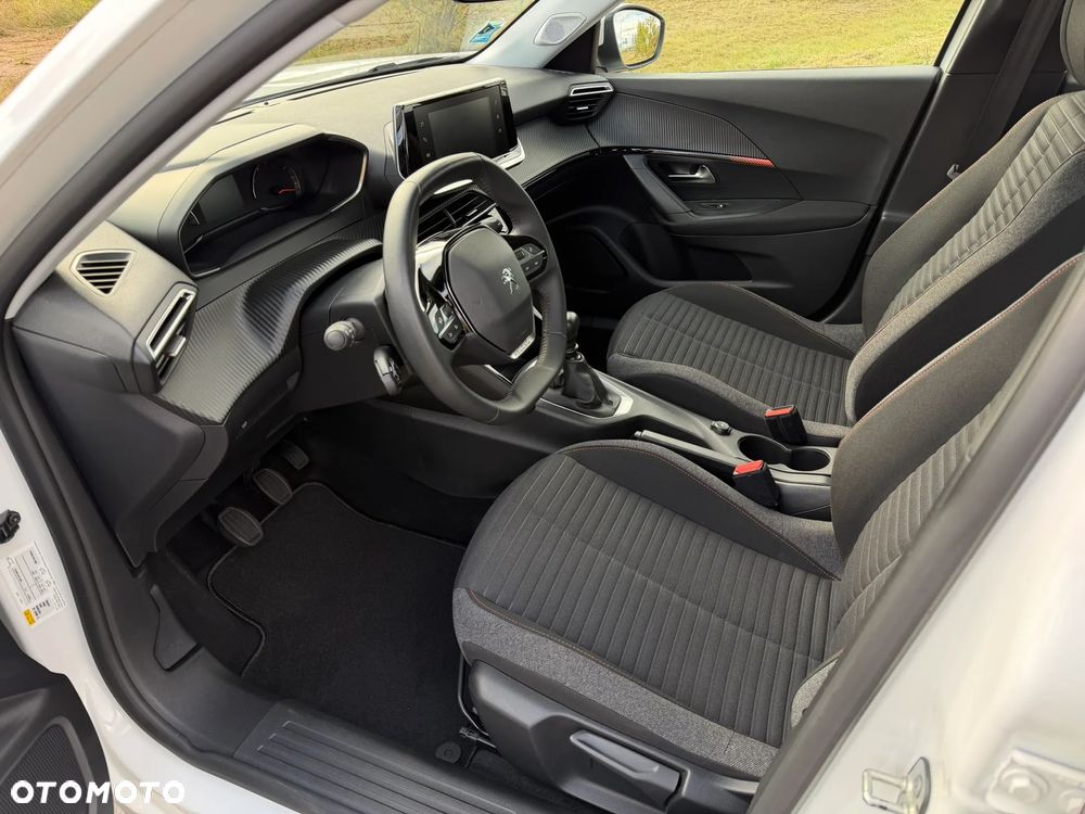 Peugeot 2008 1.2 PureTech Active S&S - 15
