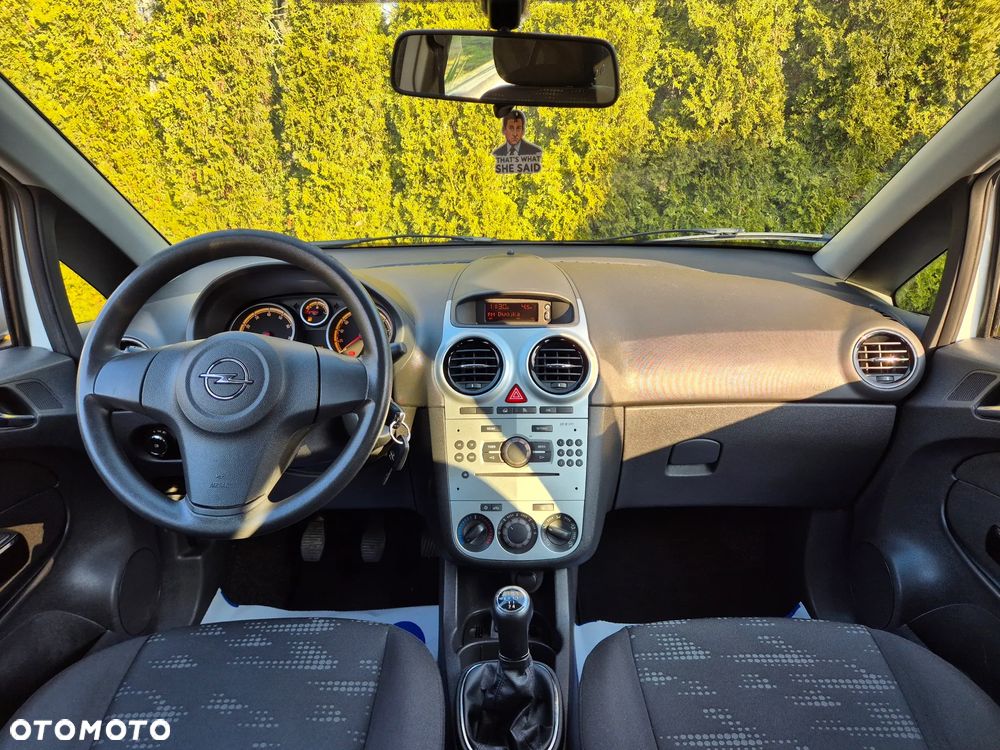 Opel Corsa 1.2 16V Edition / Active - 29