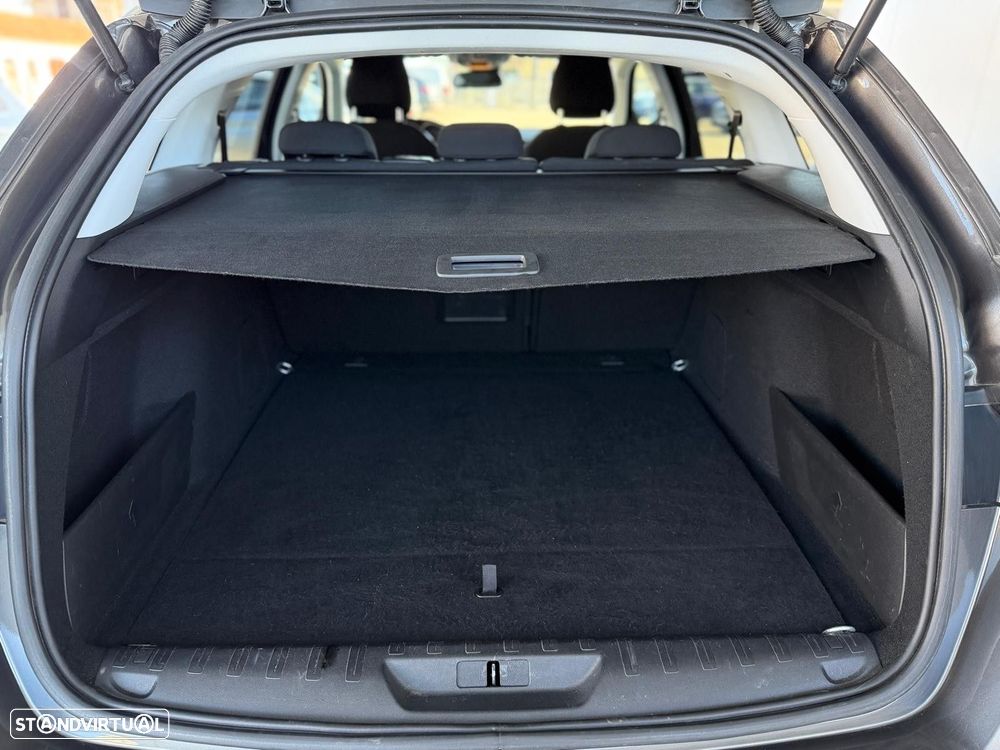 Peugeot 308 SW 1.5 BlueHDi Style - 26