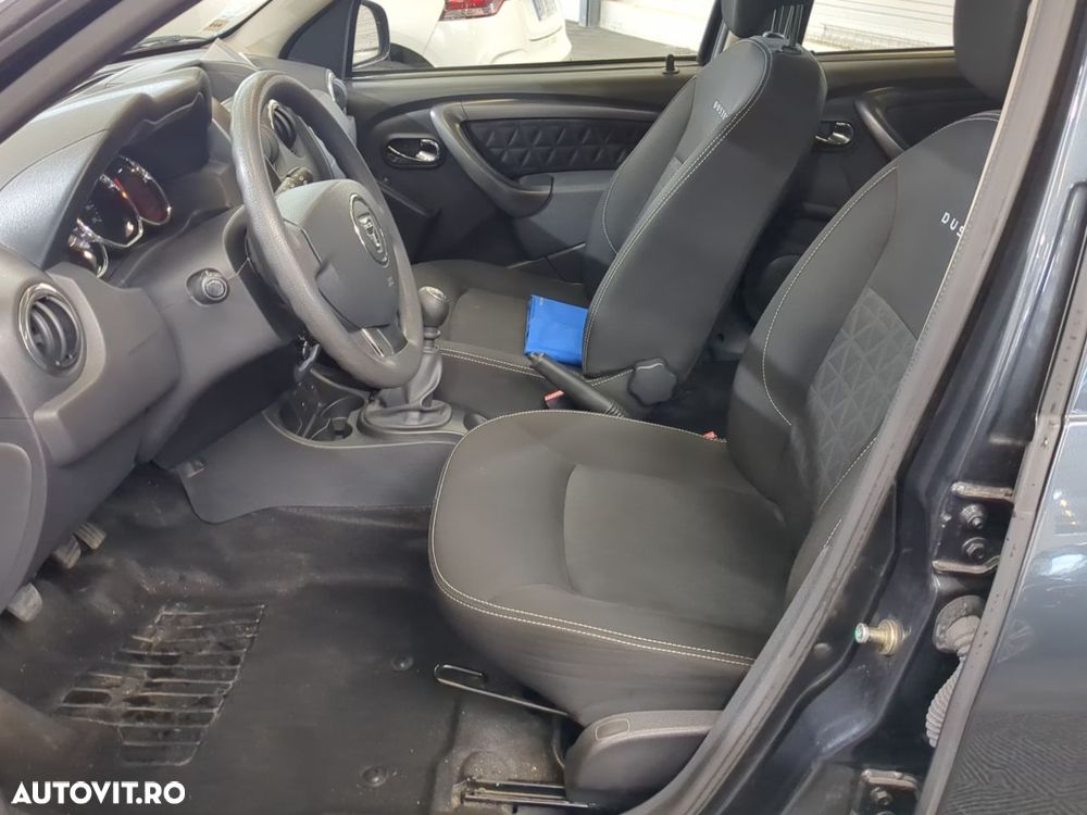 Dacia Duster 1.5 dCi 4x2 Prestige - 8