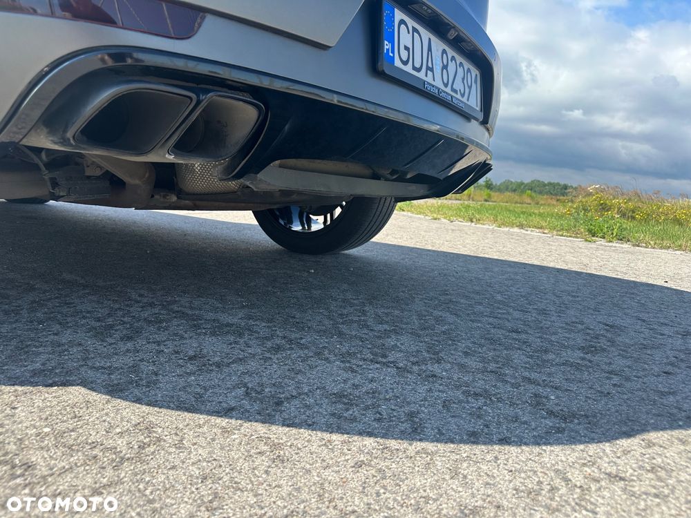 Porsche Macan Turbo PDK - 21