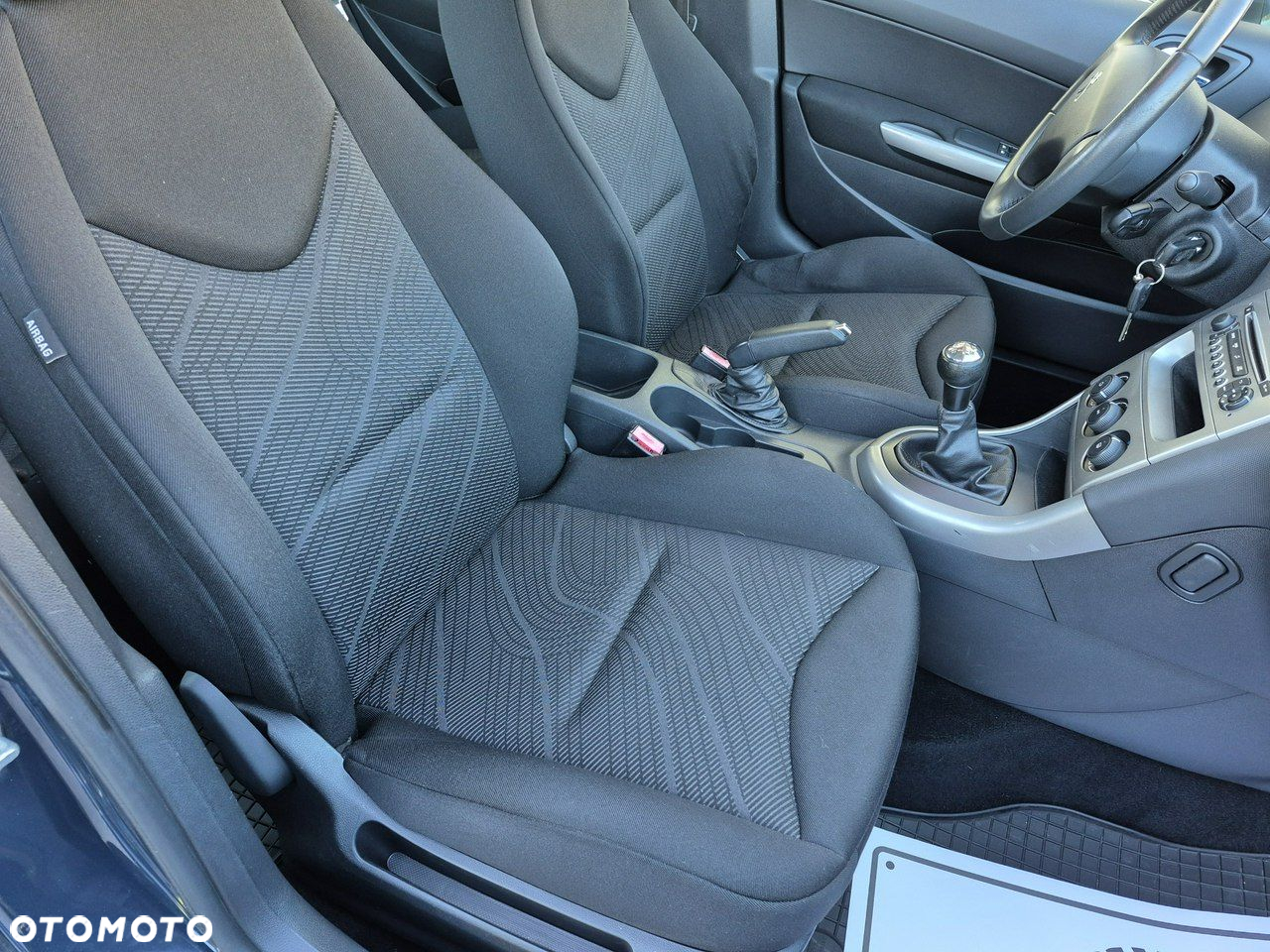 Peugeot 308 - 15