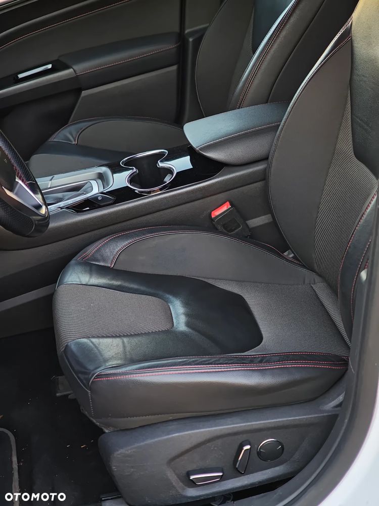 Ford Mondeo 2.0 TDCi ST-Line PowerShift - 21
