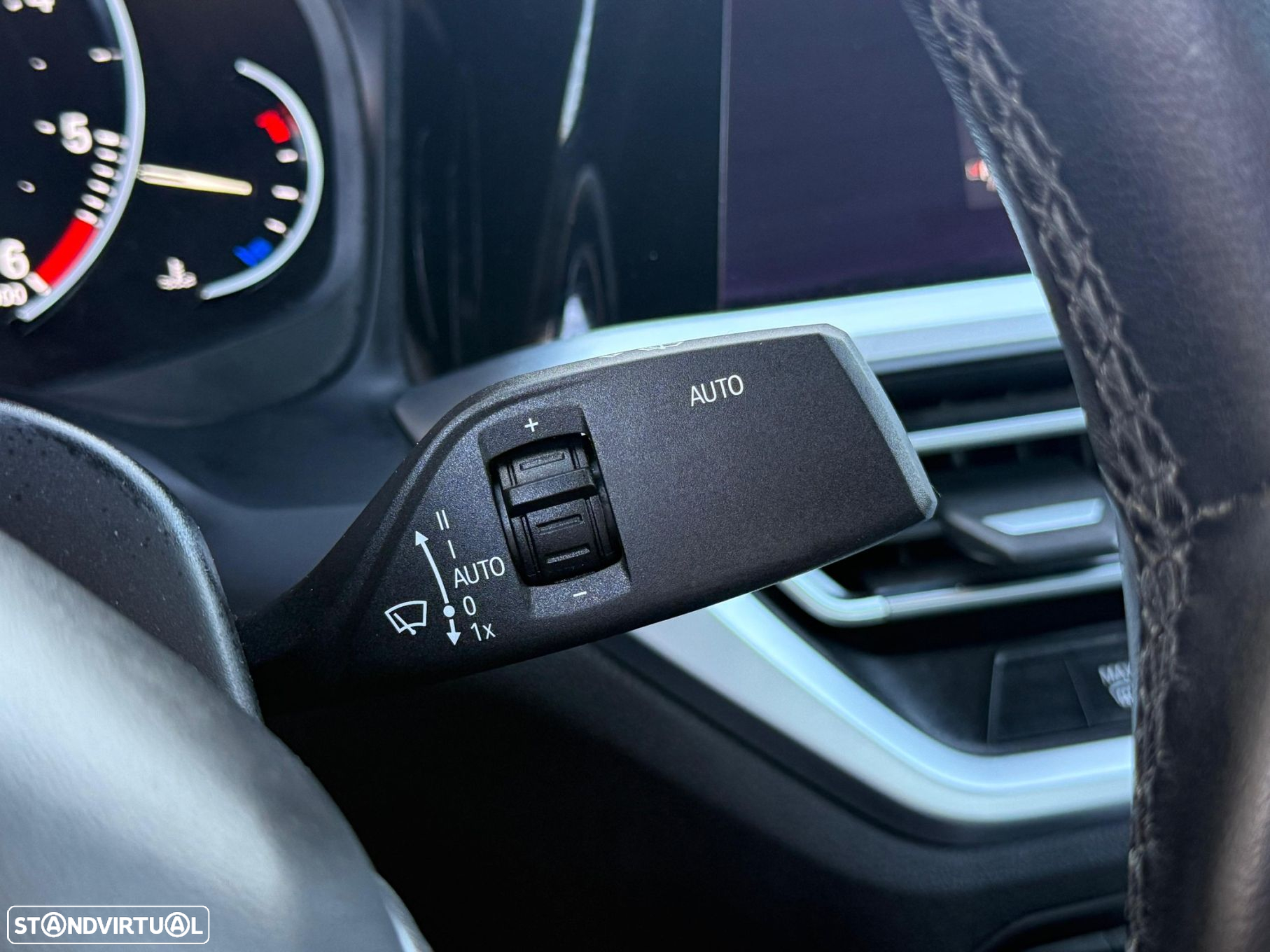 BMW 318 d Line Sport - 31