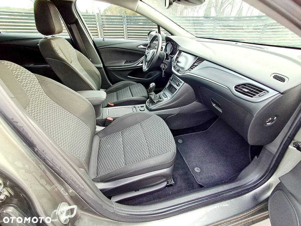 Opel Astra 1.6 CDTI Enjoy - 25
