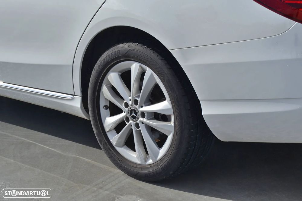 Mercedes-Benz C 220 d Avantgarde - 12