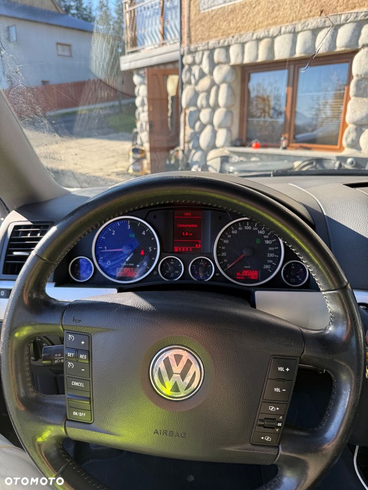 Volkswagen Touareg 2.5 R5 TDI DPF Tiptr - 10