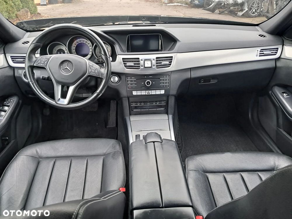 Mercedes-Benz Klasa E - 17