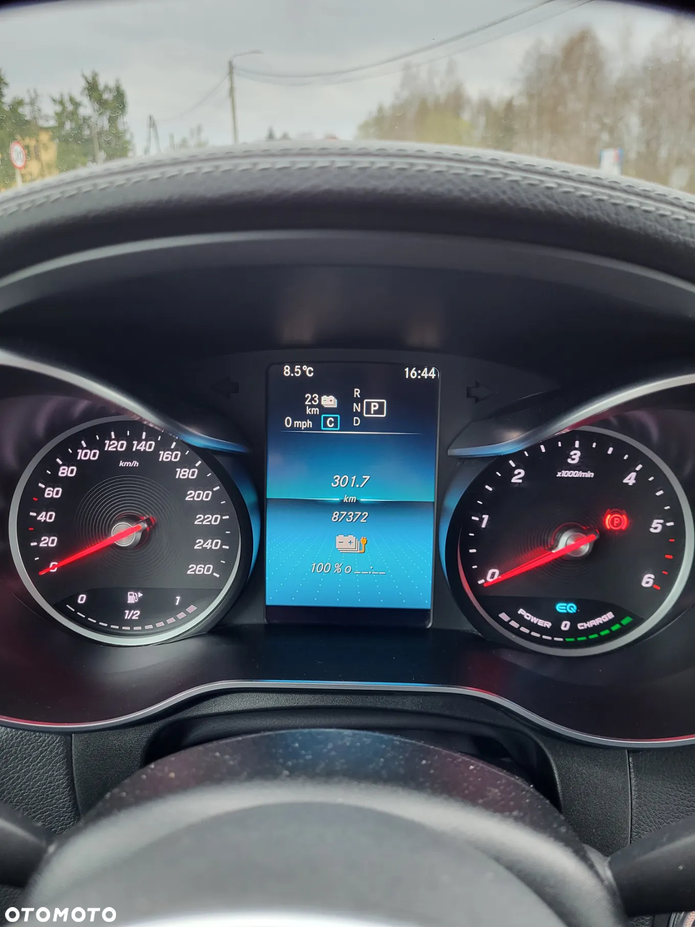 Mercedes-Benz GLC - 9