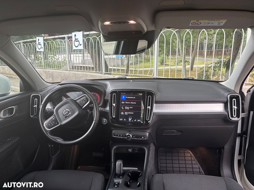 Volvo XC 40 D3 AWD Momentum - 10