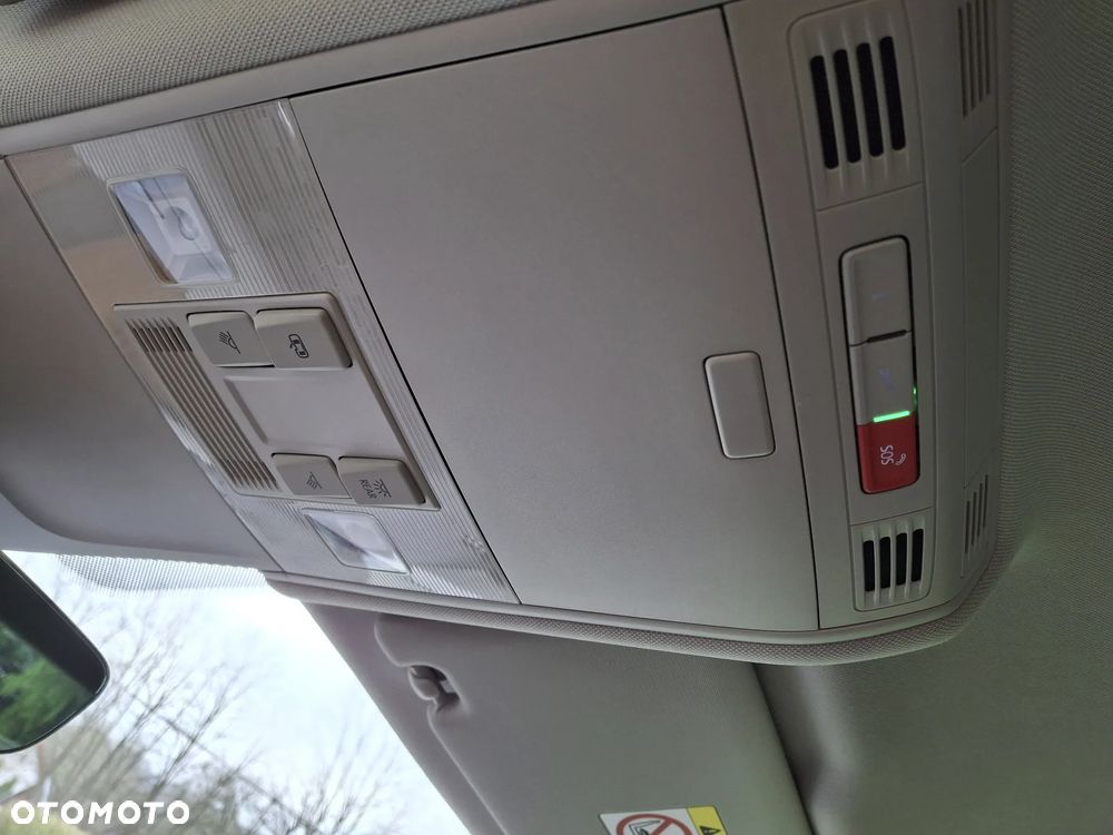 Volkswagen Tiguan 2.0 TDI SCR Life - 33