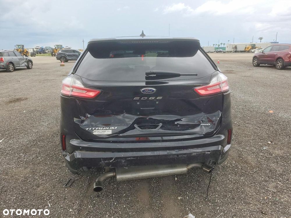 Ford Edge - 5