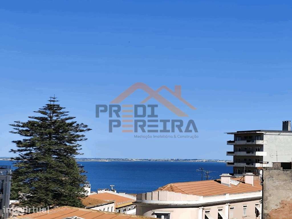 Moderno apartamento T2, totalmente remodelado em São Vicente, Lisboa. - Grande imagem: 2/19