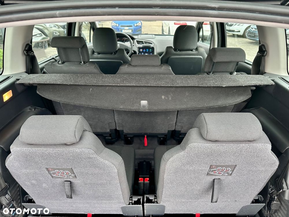 Peugeot 5008 HDI FAP 115 Style - 26