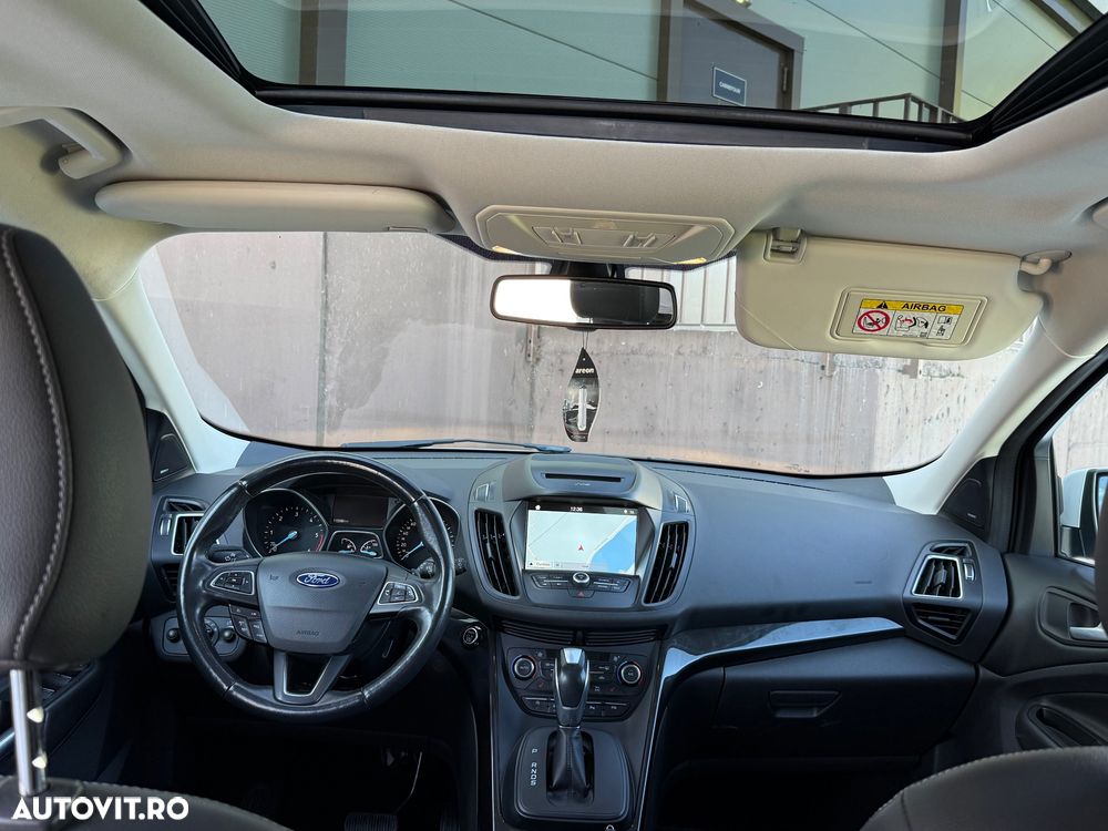Ford Kuga 2.0 TDCi Powershift 4WD Titanium - 5