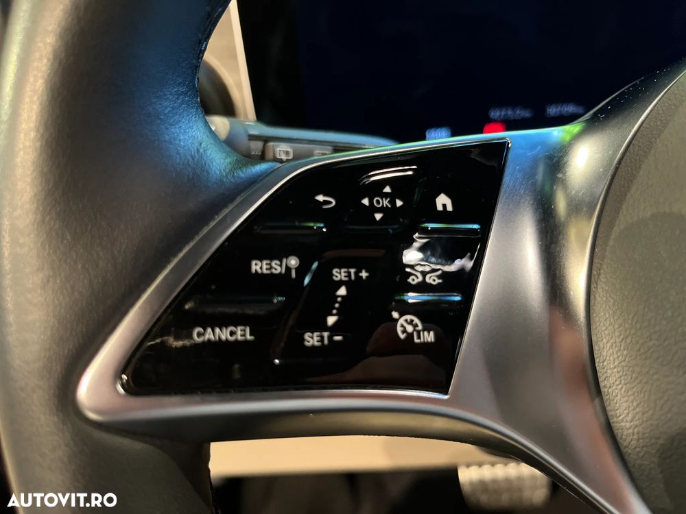 Mercedes-Benz V 300 d Lang 4Matic 9G-TRONIC Special Edition Avantgarde - 39