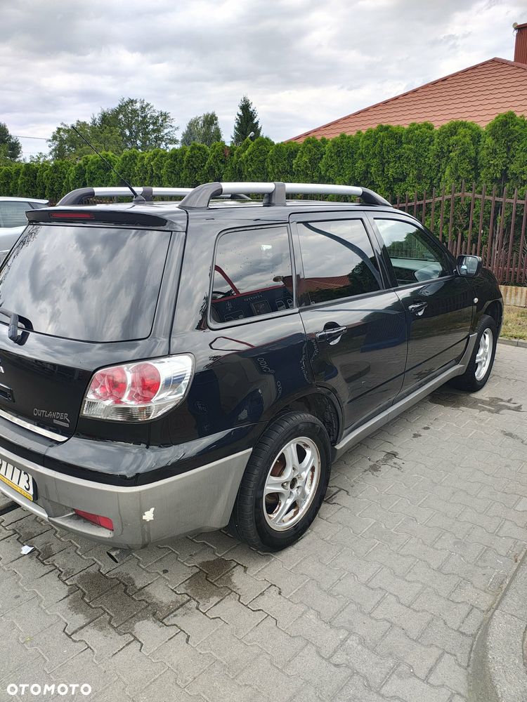 Mitsubishi Outlander 2.0 Comfort 4WD - 5