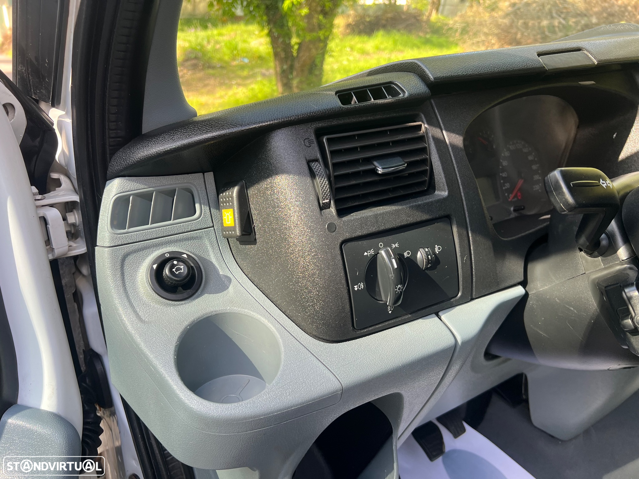 Ford Transit 330L 2.2 TDCi L TM - 11