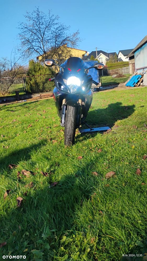 Suzuki GSX-R - 9