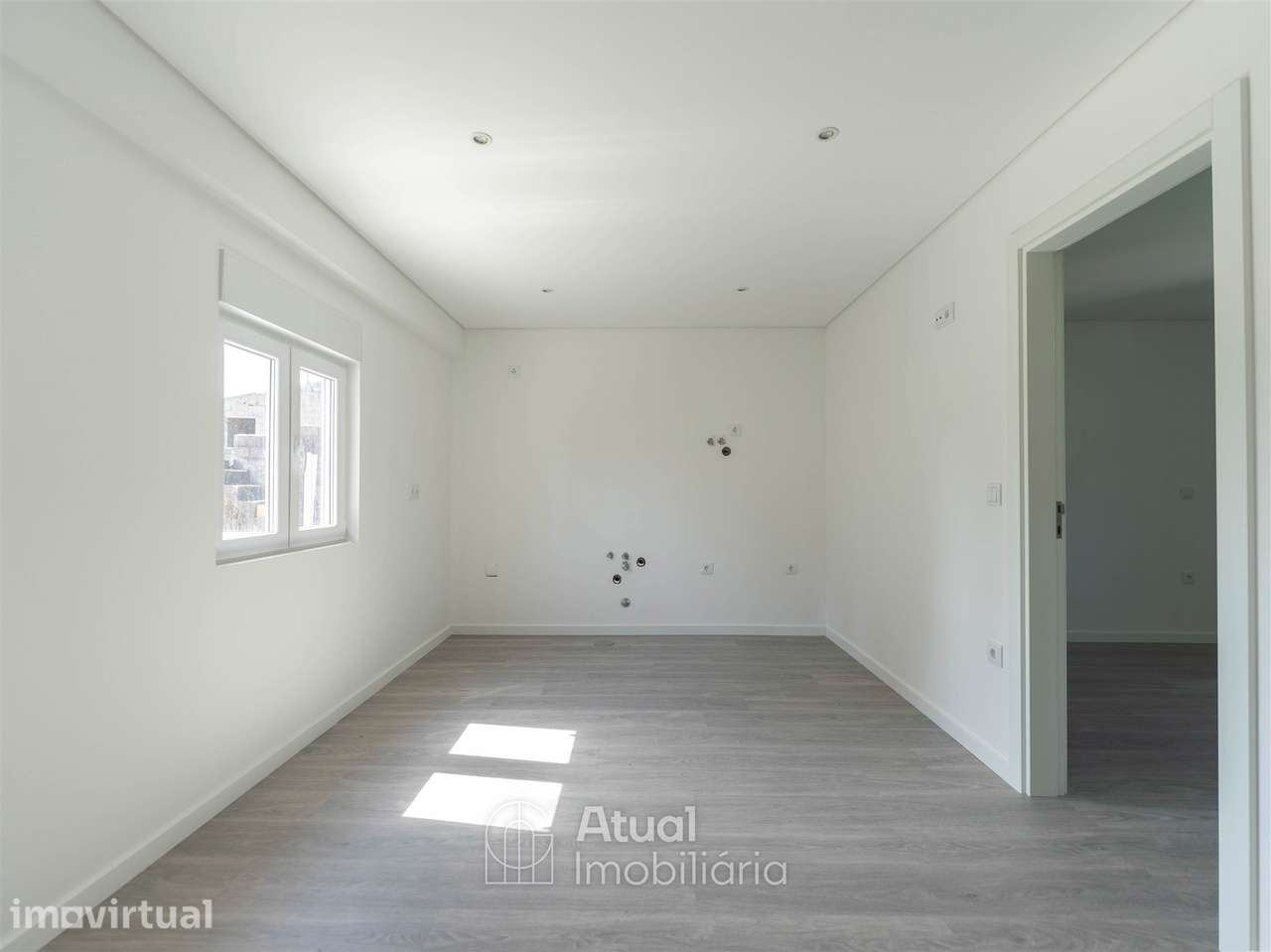 Andar Moradia T1 Venda em Caldas de Vizela (São Miguel e São João),Viz - Grande imagem: 4/10