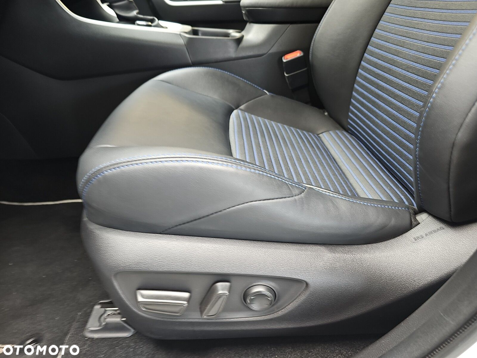 Toyota RAV4 2.5 Hybrid Selection 4x4 - 19