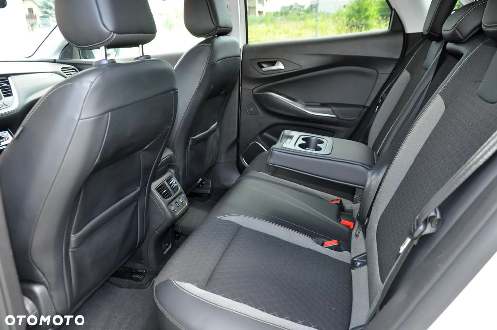 Opel Grandland X 1.2 Start/Stop INNOVATION - 23