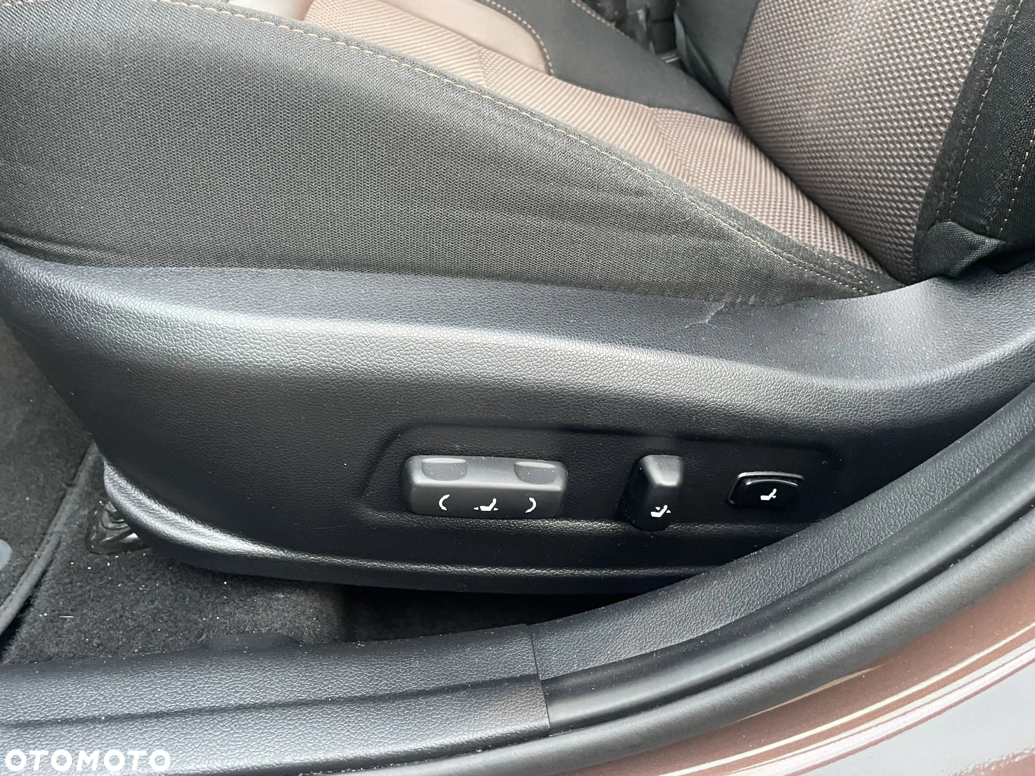Kia Ceed Cee'd 1.6 GDI L - 25
