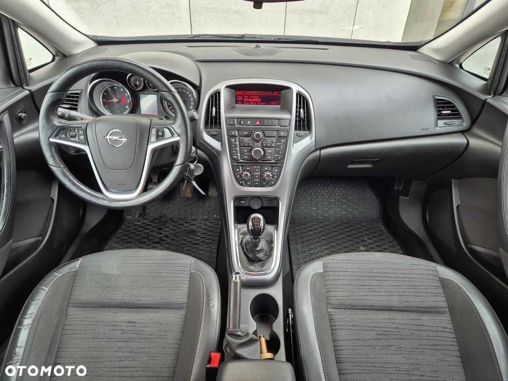 Opel Astra 1.4 T Executive EU6 - 9