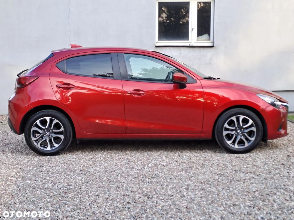 Mazda 2 - 3