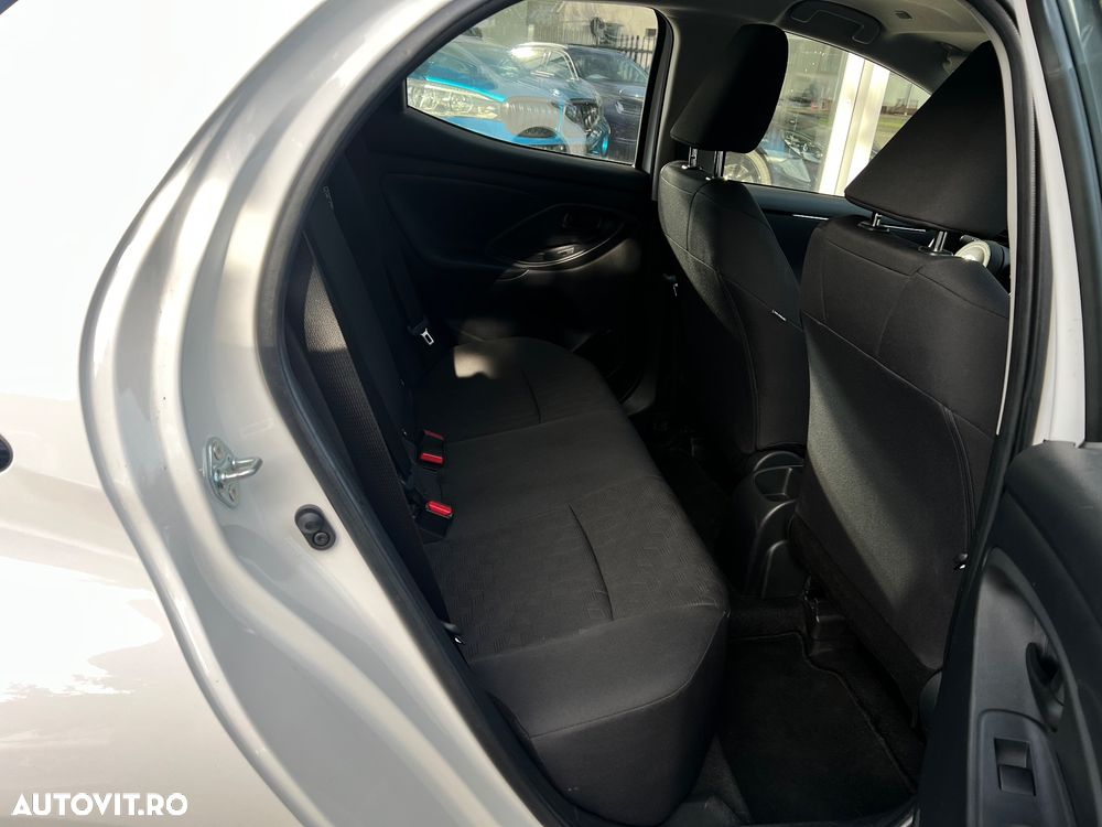 Toyota Yaris 1.5 MT Dynamic - 10