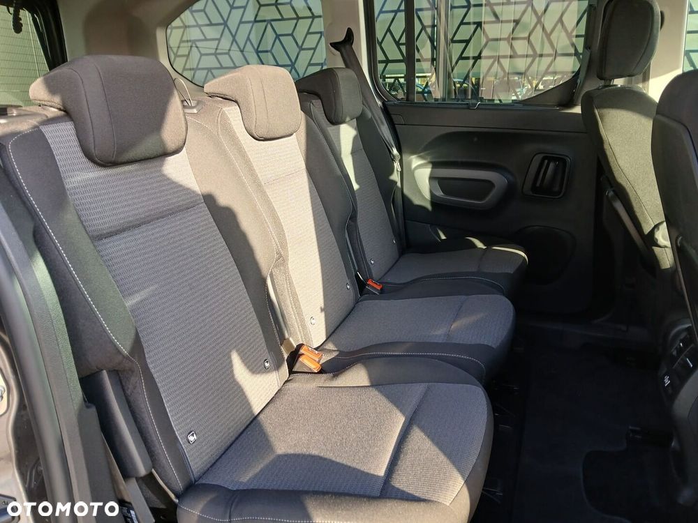 Toyota Proace City Verso 1.5 D-4D Family - 24