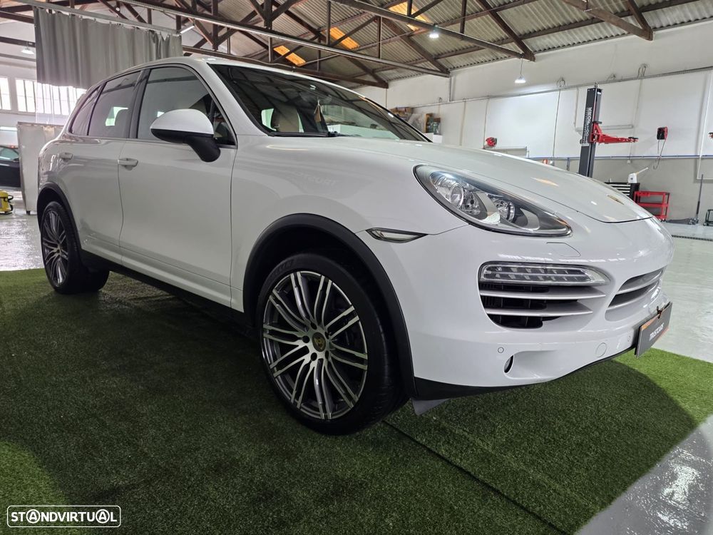 Porsche Cayenne - 5