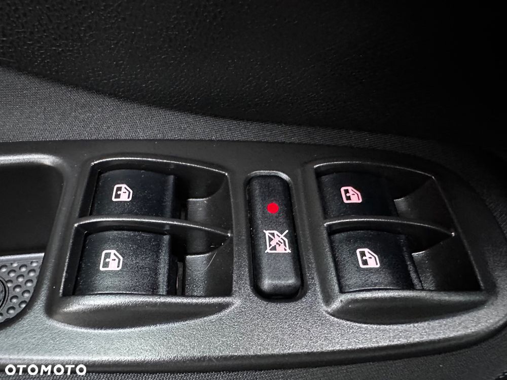 Fiat 500L 1.4 T-Jet 16V Lounge - 36