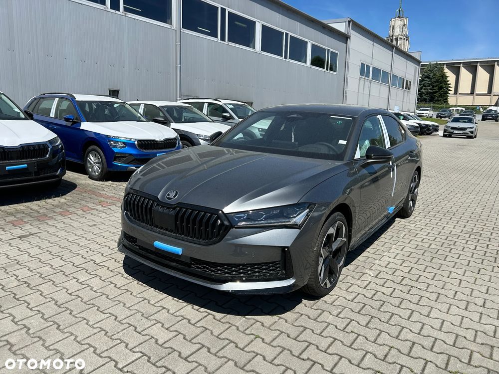 Skoda Superb 2.0 TDI SCR 4x4 Sportline DSG - 5