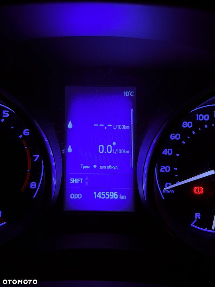 Toyota Auris 1.33 VVT-i Comfort - 23